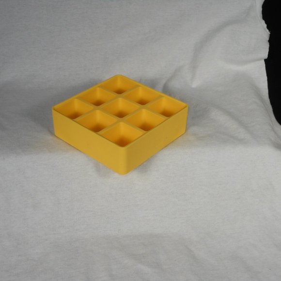 Nespresso Ice Cube Tray Silicone Italy Yellow - Picture 2 of 9